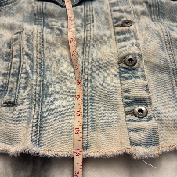 Alivia Ford's Women's (Juniors) Blue Jean Star Embroidery Jacket Size large - Picture 6 of 9